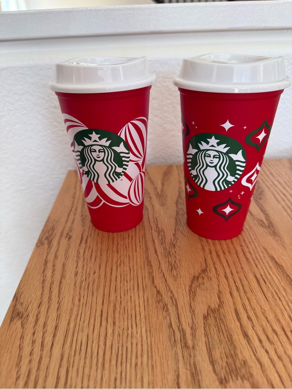 Starbucks Red Holiday Reusable Cups with White Lids (Set of 2)